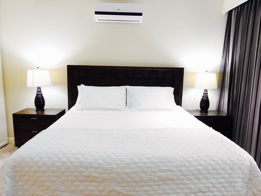 The Elephant Castle Beach Front Penthouse มานูเอล อันโตนิโอ ภายนอก รูปภาพ